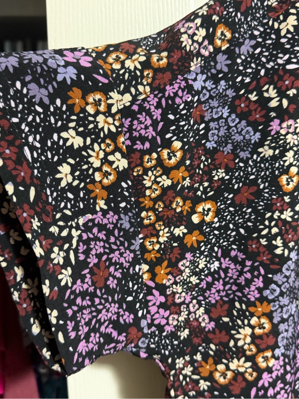 Carhartt Womens Scrub Top - Picture 6 of 7